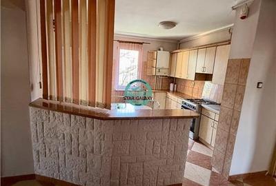 Apartament cu 3 camere de vanzare, etaj 1 din 4, in Tudor, bld. Pandurilor - 2