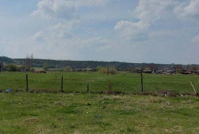 Teren de 3100 mp, în Axintele - 2