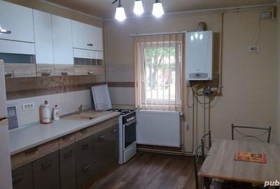 Apartament cu 3 camere decomandat în Dâmbovița - 4