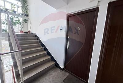 Apartament cu 2 camere semidecomandat în Berceni - 9