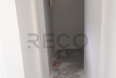 Spatiu comercial la in Rogerius zona Lacul Rosu - 8