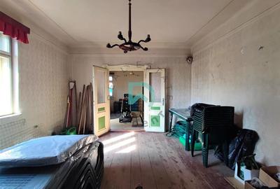 Casă individuală cu 4 camere cu Canalizare în Central - 12