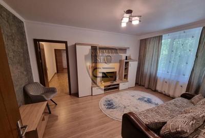 Apartament cu 3 camere decomandat, mobilat în Faleza Nord