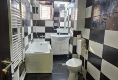 Apartament cu 3 camere semidecomandat în Crișan - 3