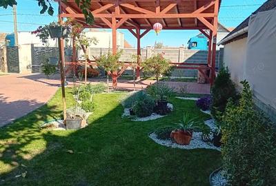 Casă cu 4 camere cu Teren 1350 Mp în Vărșand - 2