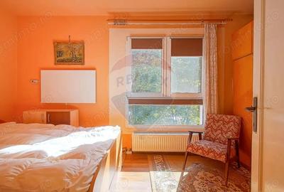 Apartament 3 camere, complet mobilat, la 1 minut de Pia?a Astra Apartament 3 camere, complet mobilat, la 1 minut de Pia?a Astra - 3