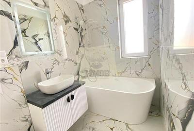 Apartament nou de lux cu 3 camere 2 bai parcare zona Centrala - 12