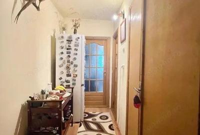 Apartament cu o camera, etaj 4 de vanzare, zona Soarelui - 6