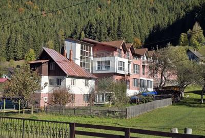 Casă cu Teren 2140 Mp în Moieciu - 18