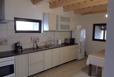 Casă cu 4 camere în Dealu Negru - 6