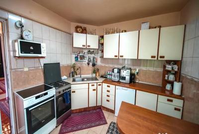 Casă cu 4 camere cu Teren 250 Mp în Criș - 11