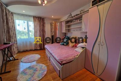 Casă individuală cu 11 camere cu Canalizare în Central - 8