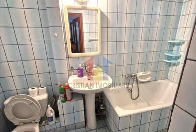 Apartament cu 3 camere decomandat în Obor - 4