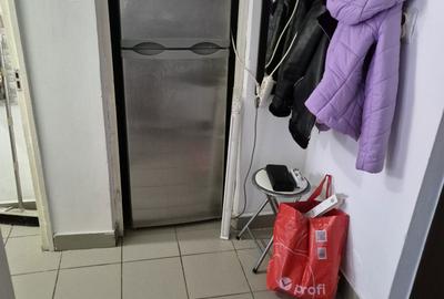 Garsonieră decomandată în Decebal - 2