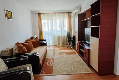 Apartament cu 2 camere semidecomandat, mobilat în 13 Septembrie