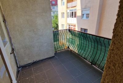Apartament cu 3 camere in zona Supeco - 8