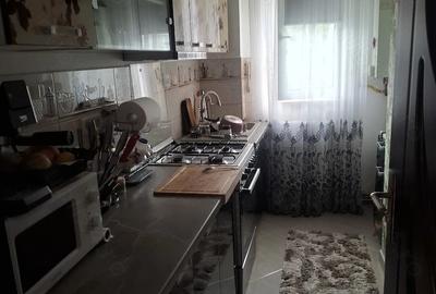 Apartament cu 3 camere semidecomandat în Metalurgie - 4