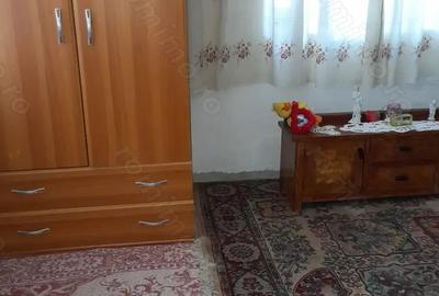 Casă cu 4 camere în Șiacu - 6