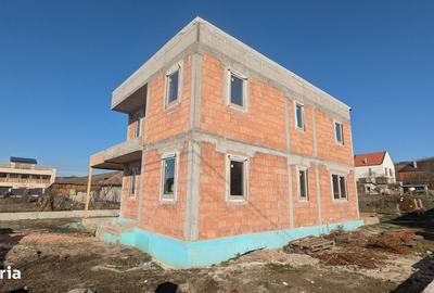 Casă cu 4 camere în Central - 8