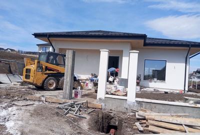 Casă cu 4 camere cu Teren 460 Mp în Miroslava - 1