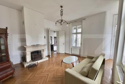 Apartament cu 3 camere nedecomandat, mobilat în Olimpia-Stadion