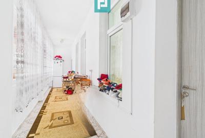 Două case, curte mare, lângă Castelul Corvinilor - 26