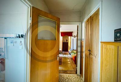 Apartament cu 3 camere semidecomandat în Dristor - 3
