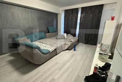 Apartament cu 3 camere, decomandat, cu 2 bai, 70 mp, - 8