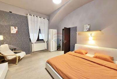 Apartament cu 2 camere decomandat, mobilat în Ultracentral