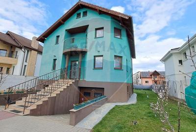 Casă cu 5 camere cu Canalizare în Cetate - 2