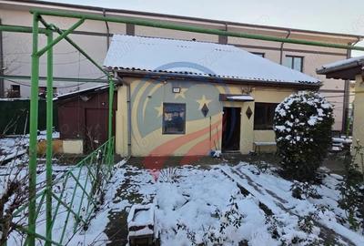 Casă cu 4 camere cu Canalizare în Romanești - 11