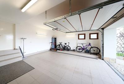 Apartament cu 4 camere decomandat în Dealul Cetății - 15