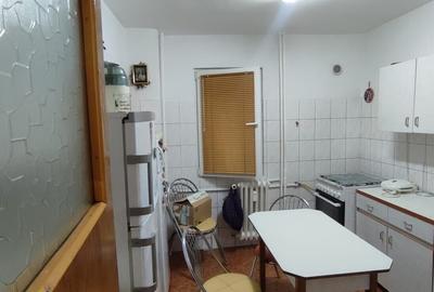 Apartament cu 3 camere decomandat, mobilat în Obor - 6
