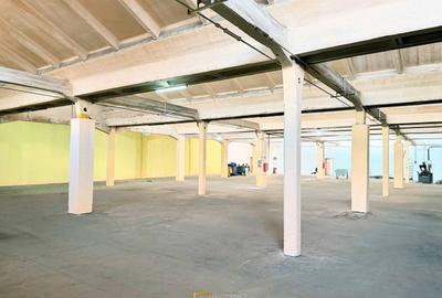 Spațiu industrial, de 1,150 mp, în UTA - 2