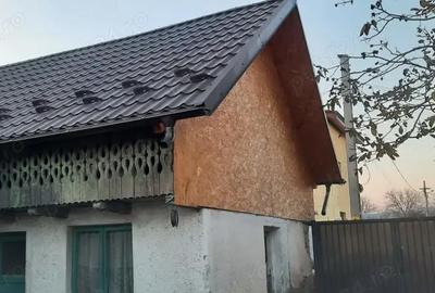 Casă cu 4 camere în Onești - 6