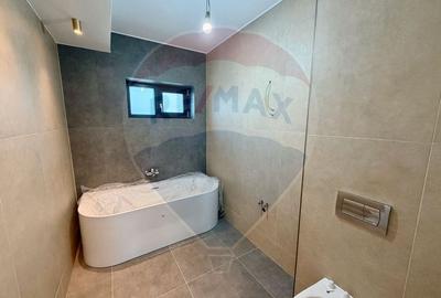 Casă cu 4 camere cu Canalizare în Nord - 21