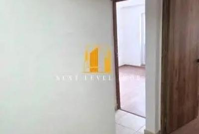 Apartament cu 3 camere decomandat în Eremia - 4