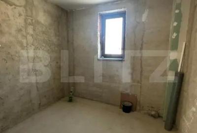 Casă cu 5 camere cu Teren 1121 Mp în Central - 2