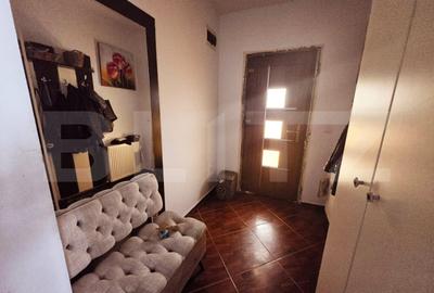 Apartament cu 3 camere,decomandat, 102 mp utili,curte 100 mp, zona Cetate - 7