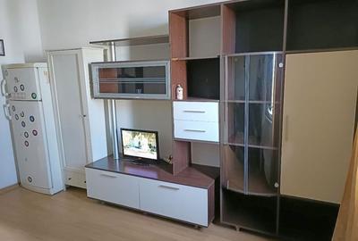 Garsonieră decomandată în Micro 40 - 4