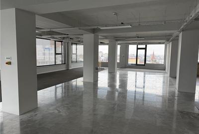 Birou, de 350 mp, în Hipodrom 2 - 3