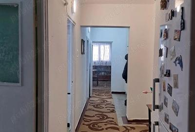 Apartament cu 4 camere decomandat în Central - 1