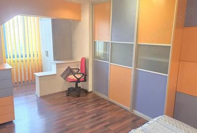 Apartament cu 2 camere decomandat în Decebal - 1