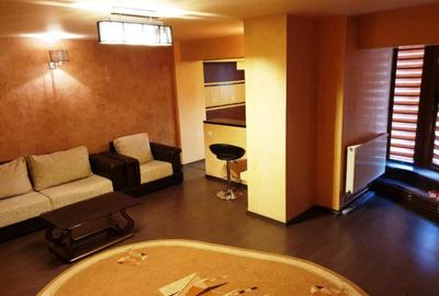 Apartament 3 camere, Targu Jiu - Bld. Republicii - 10