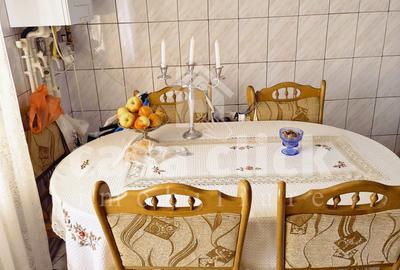 Apartament cu 3 camere decomandat în Micro 17 - 1