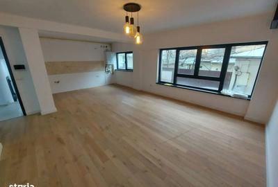 Apartament cu 3 camere decomandat în Polonă - 4