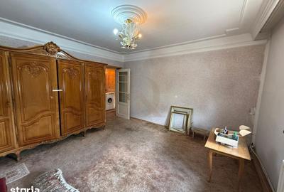 Apartament cu 3 camere decomandat, mobilat în Ultracentral
