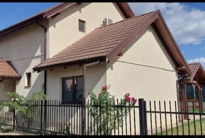 Casă cu Teren 350 Mp în Dumbrăvița - 1