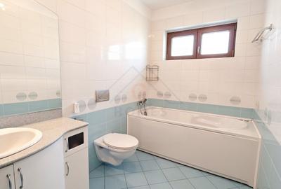 Casă individuală cu 8 camere cu Canalizare în Fratelia - 35