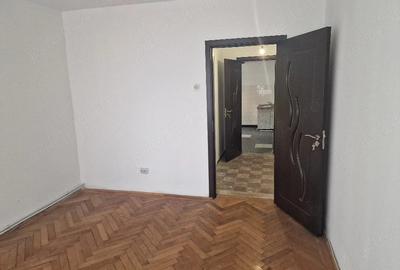 Apartament cu 3 camere semidecomandat în Mărăței - 9
